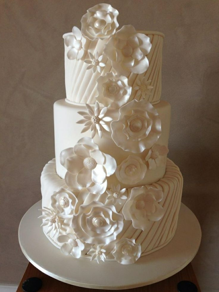 Affordable Wedding Cakes
 12 best Fantasy Weddings images on Pinterest