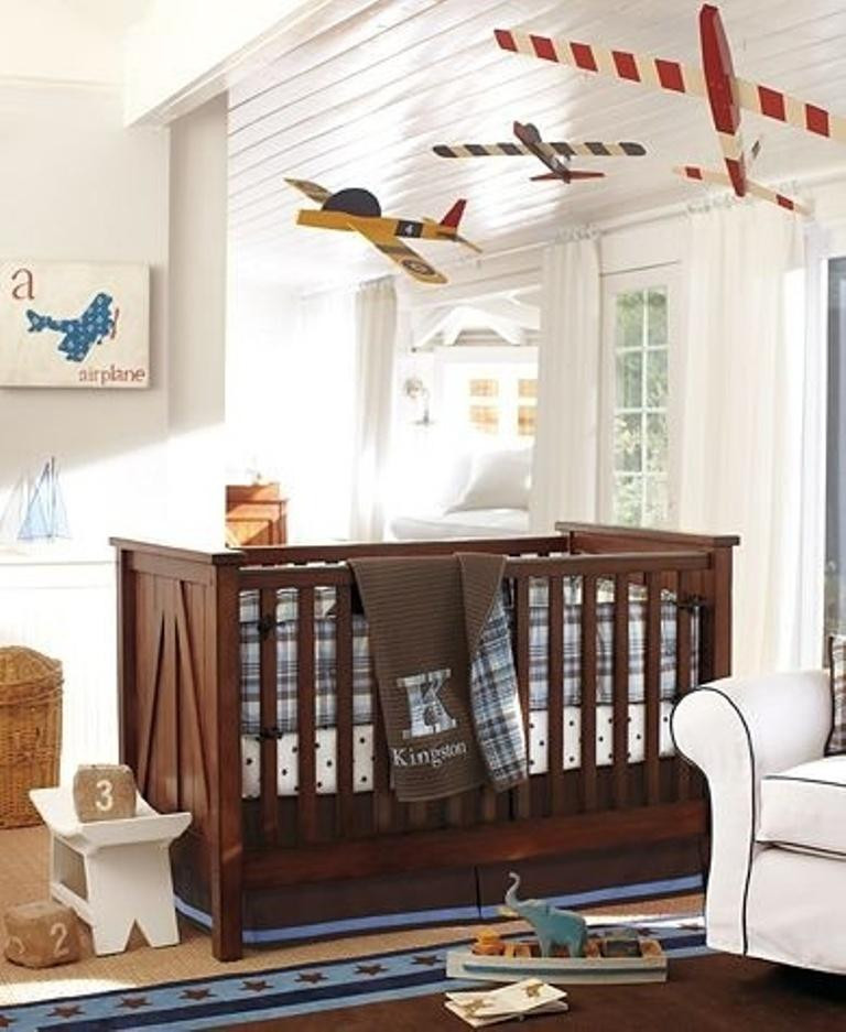 Airplane Decor For Baby Room
 15 Cool Airplane Themed Bedroom Ideas for Boys Rilane