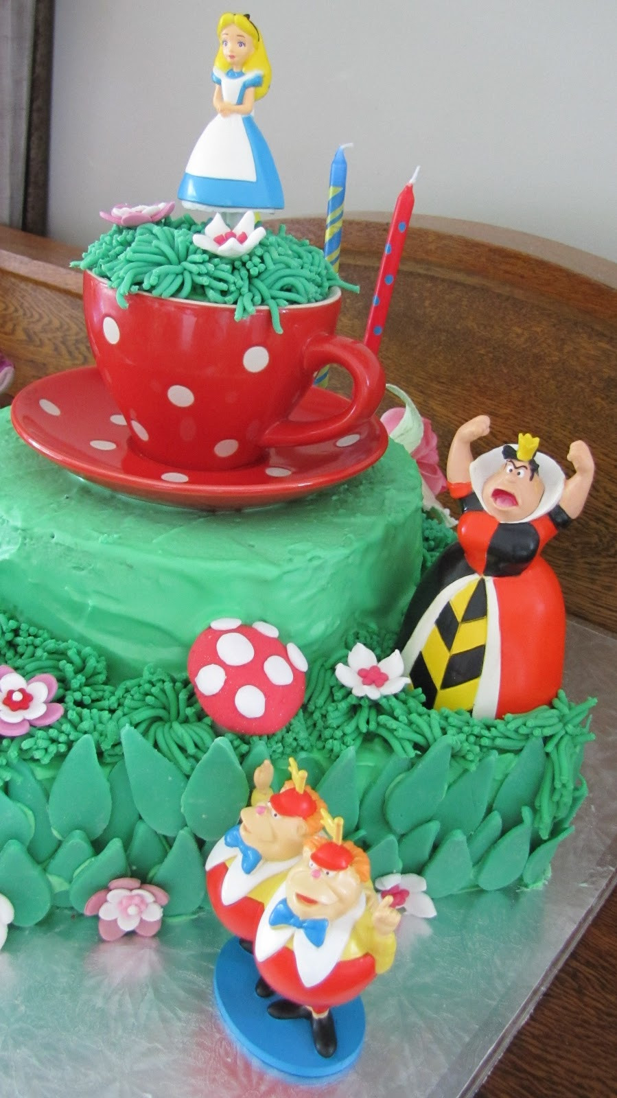 Alice In Wonderland Birthday Cakes
 Alice in Wonderland Birthday Cake