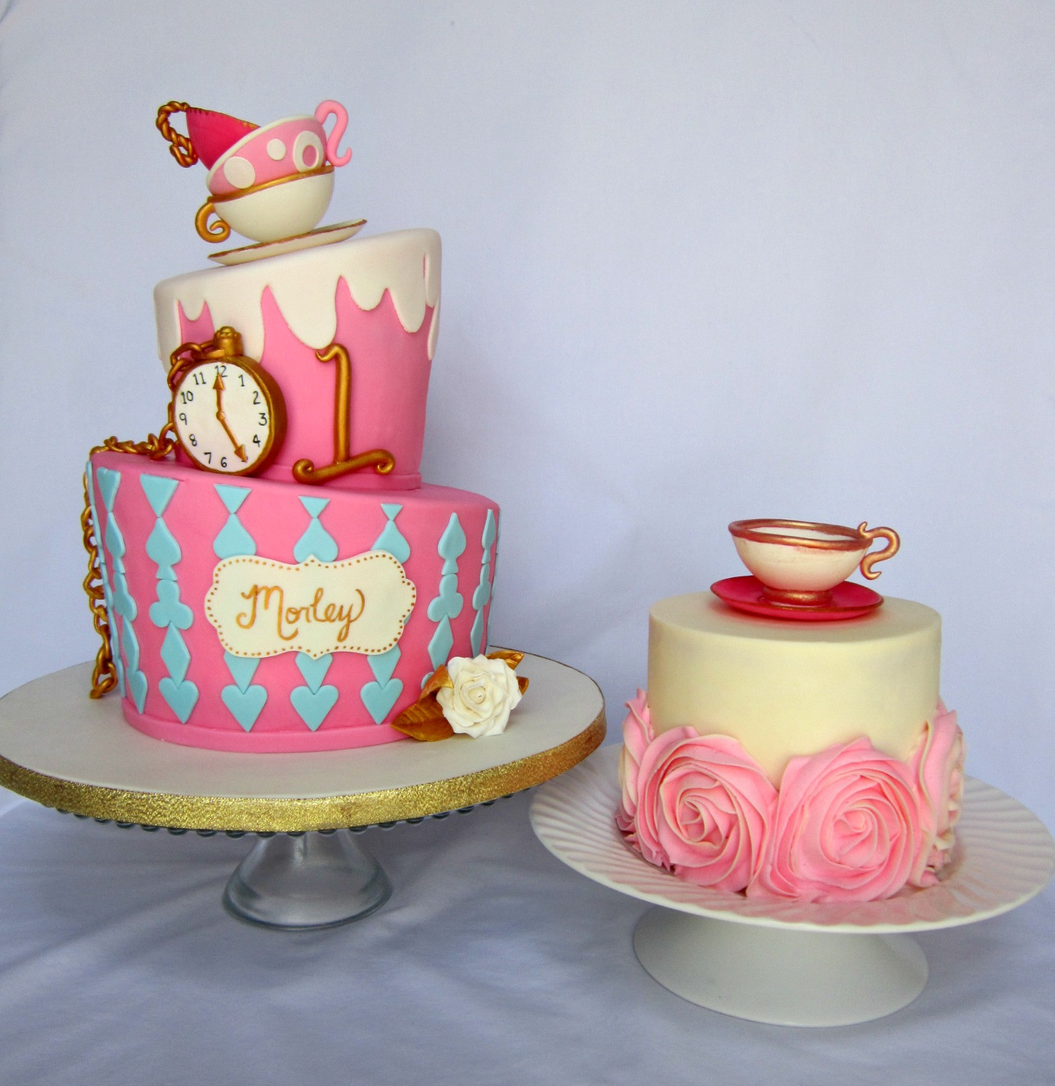 Alice In Wonderland Birthday Cakes
 Delectable Cakes "Alice in Wonderland" Teacup Birthday Cake