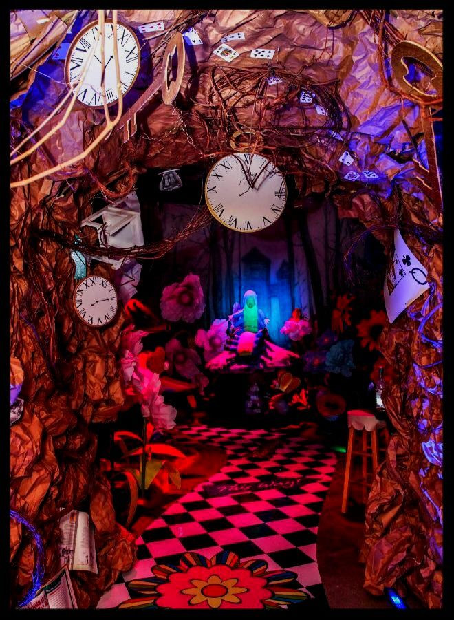 Alice In Wonderland Halloween Party Ideas
 41 best Alice in Wonderland Halloween Ideas images on