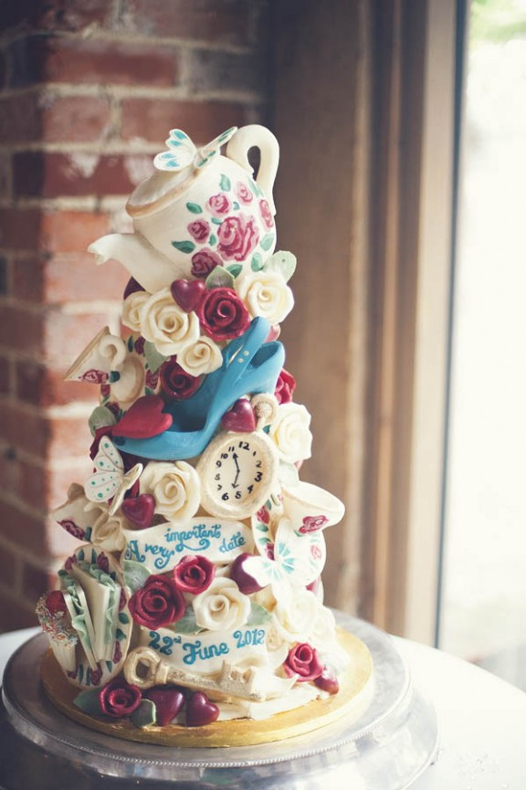 Alice In Wonderland Wedding Cakes
 vintage theme wedding cake