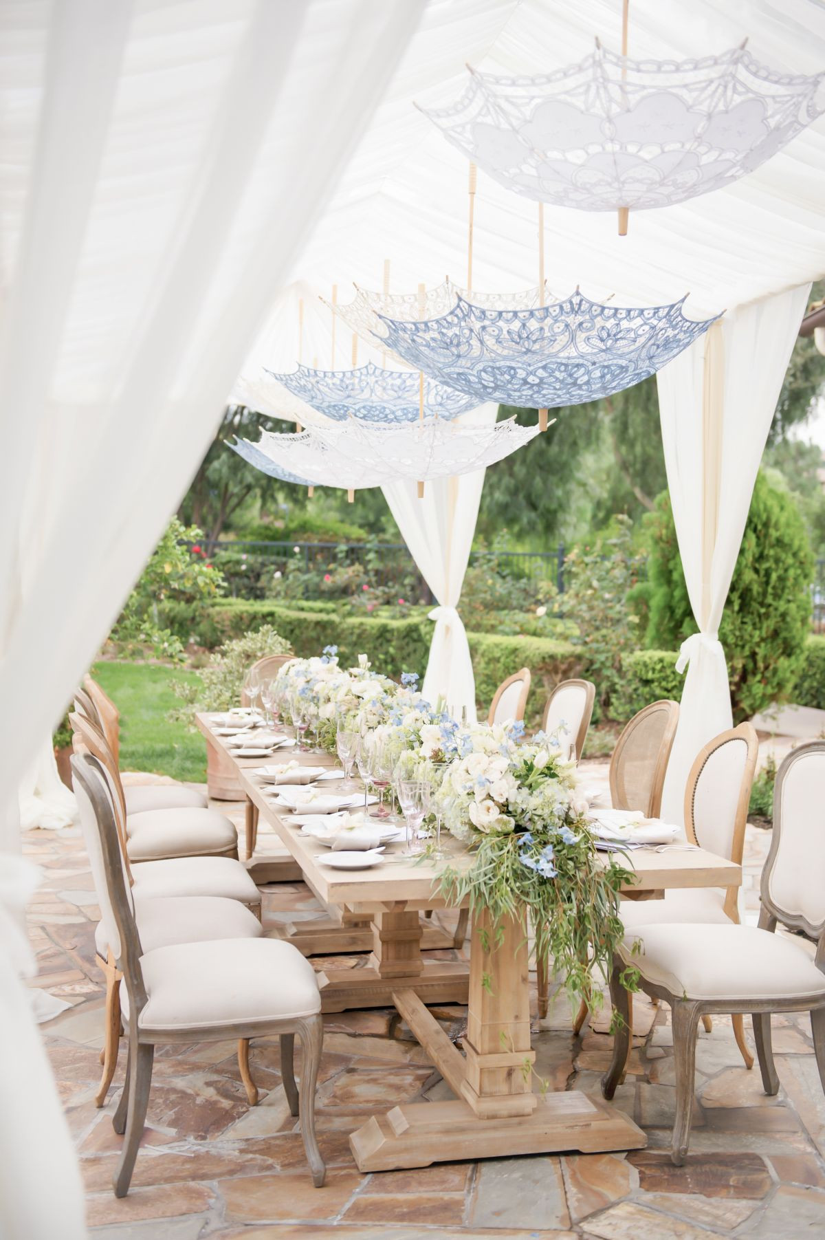 All White Backyard Party Ideas
 50 Outdoor Party Ideas You Should Try Out This Summer