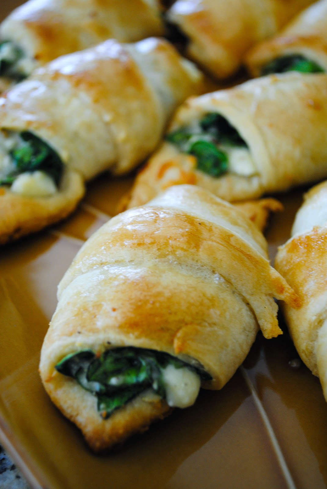 Appetizers Using Crescent Rolls
 Cheesy Spinach Crescent Rolls