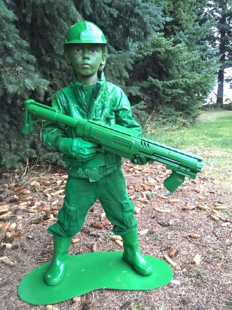 Army Girl Costume DIY
 They Cover His Entire Face In Bright Green Paint What He