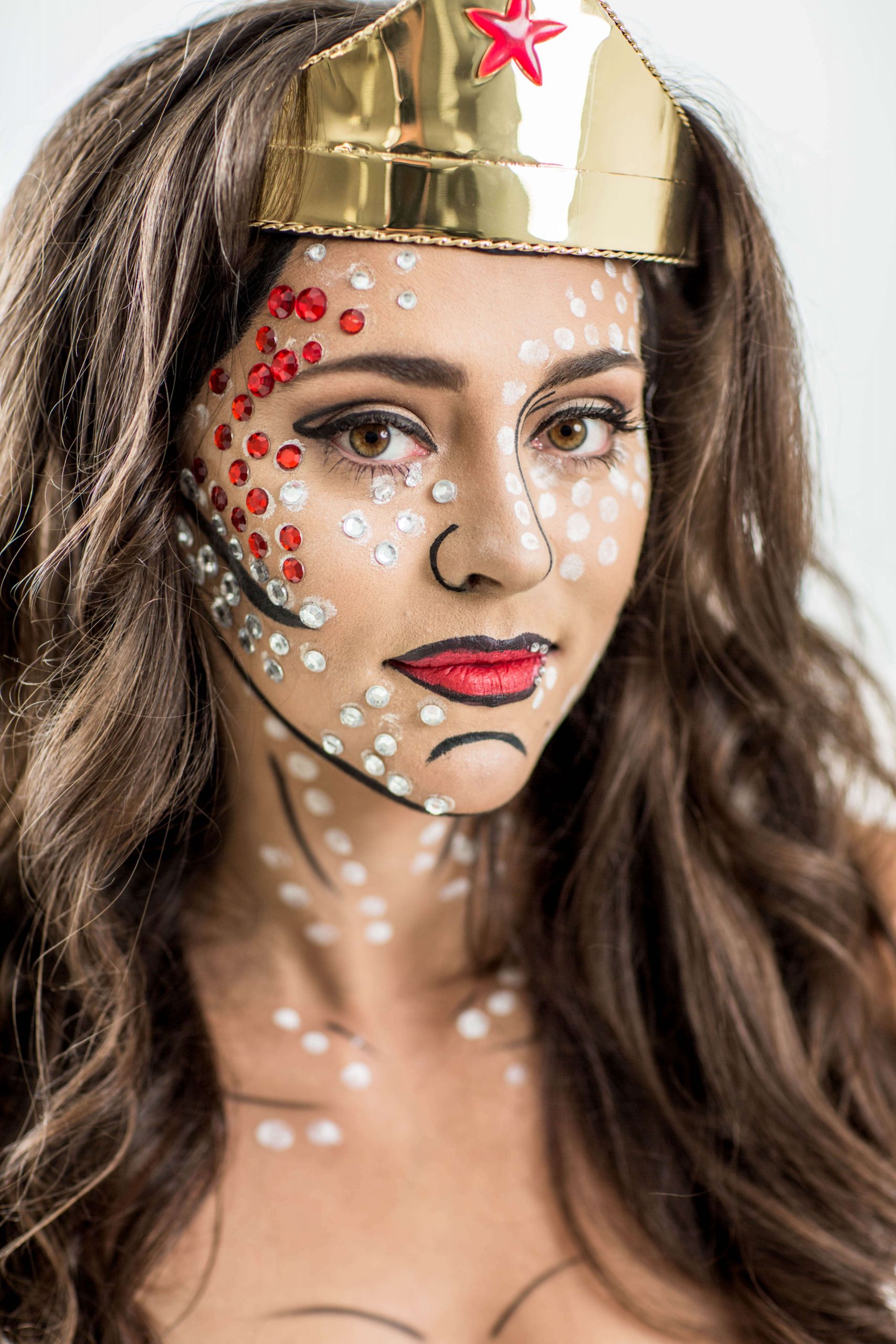 Artist Costume DIY
 DIY Wonder Woman Costume with Pop Art Makeup Tutorial