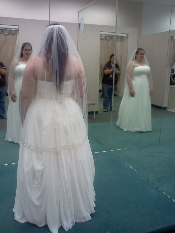 As You Like It Wedding Veils
 Does anyone know what this dress looks like with a bustle