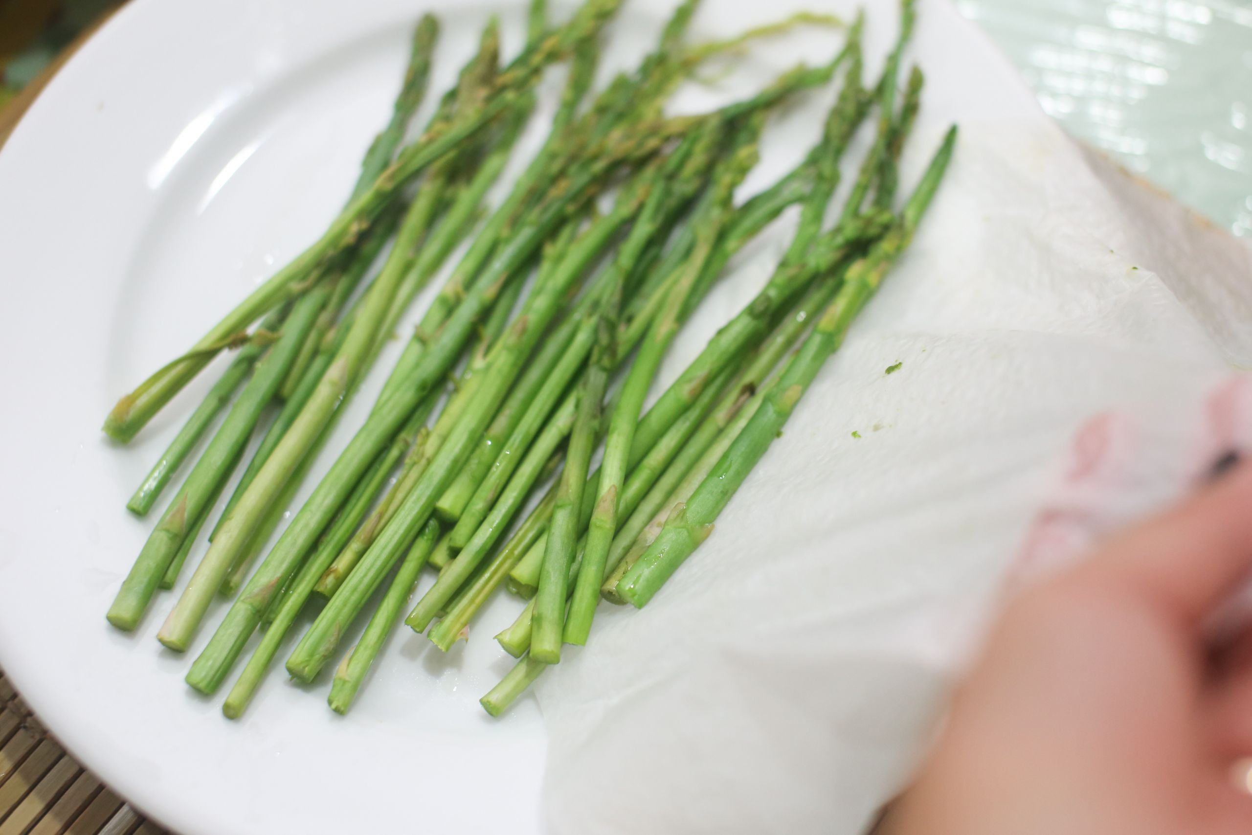 Asparagus In Microwave
 How to Steam Asparagus in the Microwave 8 Steps with