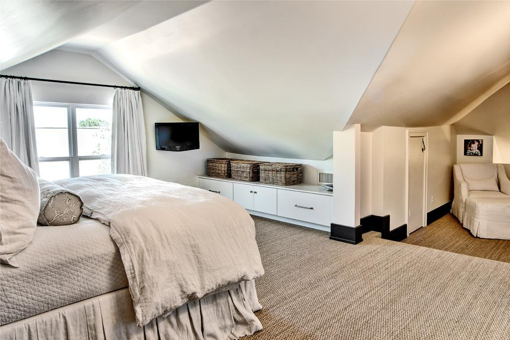 Attic Master Bedroom Ideas
 Home ficeDecoration