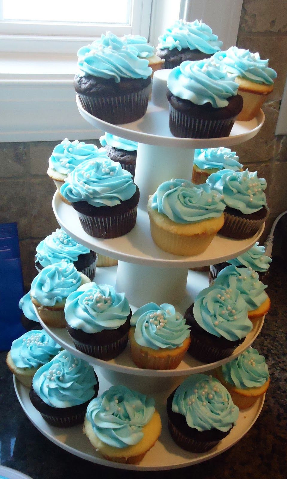 Baby Boy Cupcake Decorating Ideas
 baby shower cupcakes for boys