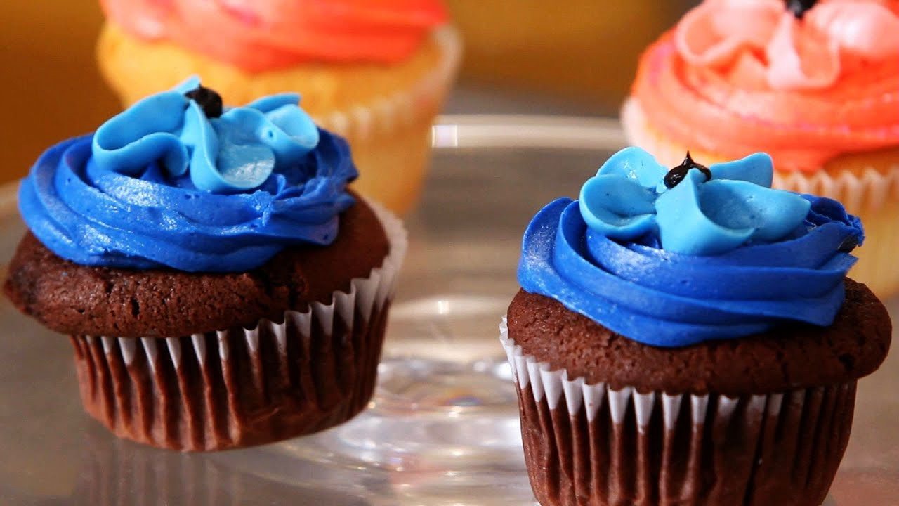 Baby Boy Cupcakes
 Make Baby Boy Cupcakes for a Shower