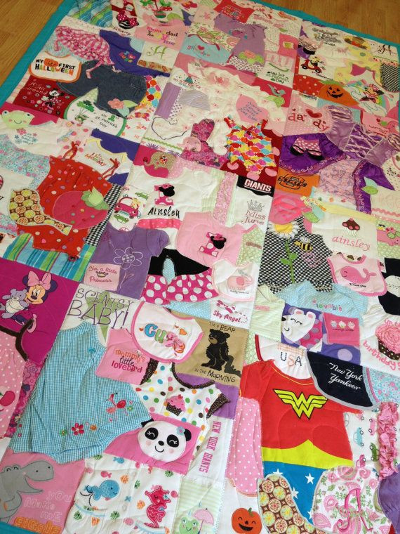 Baby Clothes Quilt DIY
 DIY Memory Quilt Custom Made w baby clothes awesome