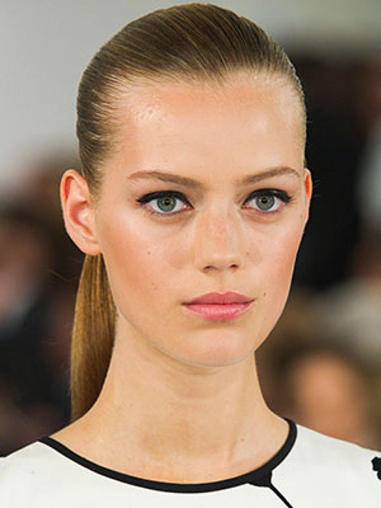 Baby Hair Hairline
 2 Ways to Tame Baby Hairs Courtesy of Oscar de la Renta