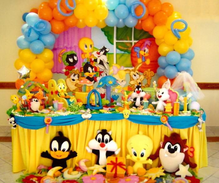 Baby Looney Tunes Party Decorations
 Looney Tunes Decorations Home Decorating Ideas