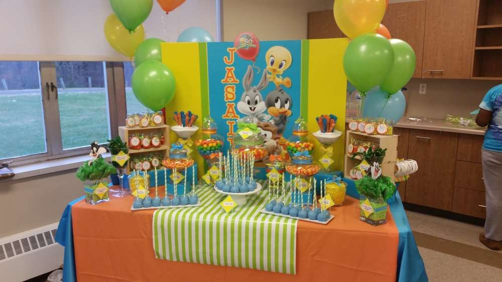Baby Looney Tunes Party Decorations
 Baby Looney Tunes Baby Shower Party Ideas
