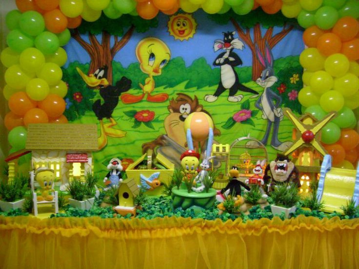 Baby Looney Tunes Party Decorations
 17 Best images about Looney Tunes Theme on Pinterest