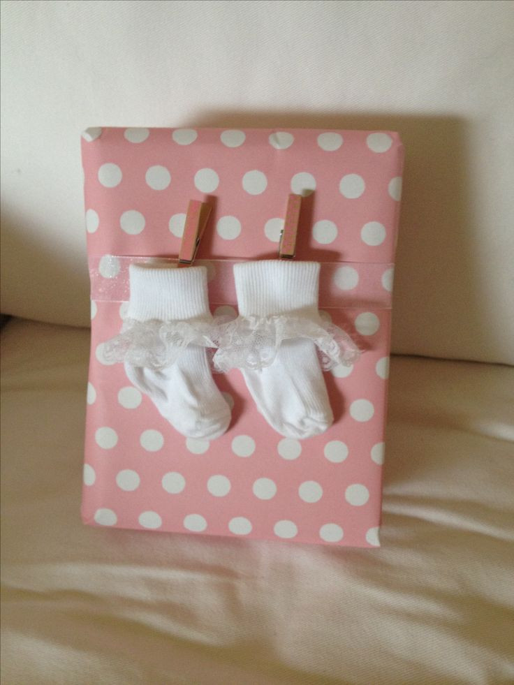 Baby Shower Gift Wrapping Ideas Pinterest
 Easy baby t wrapping Baby Showers