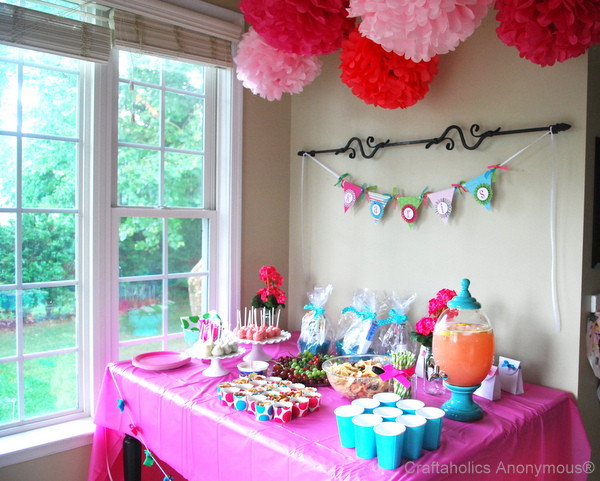 Baby Shower Room Decorations
 Craftaholics Anonymous