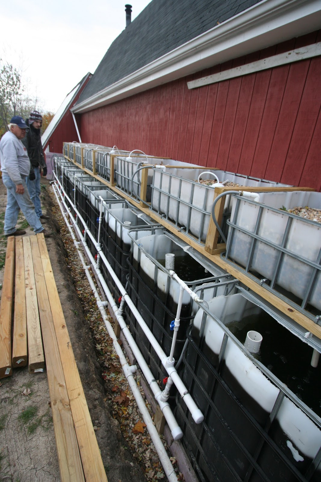 Backyard Aquaponic Systems
 FeelGood Aquaponics mercial Backyard Aquaponic System