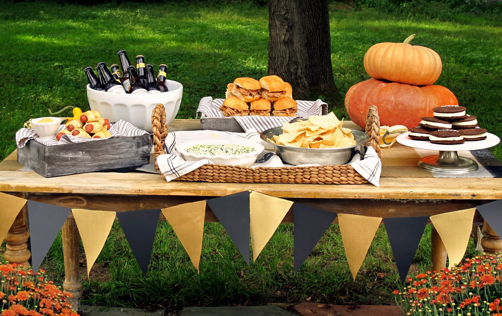 Backyard Fall Party Ideas
 Jenny Steffens Hobick Game Day Tailgate Party Recipes