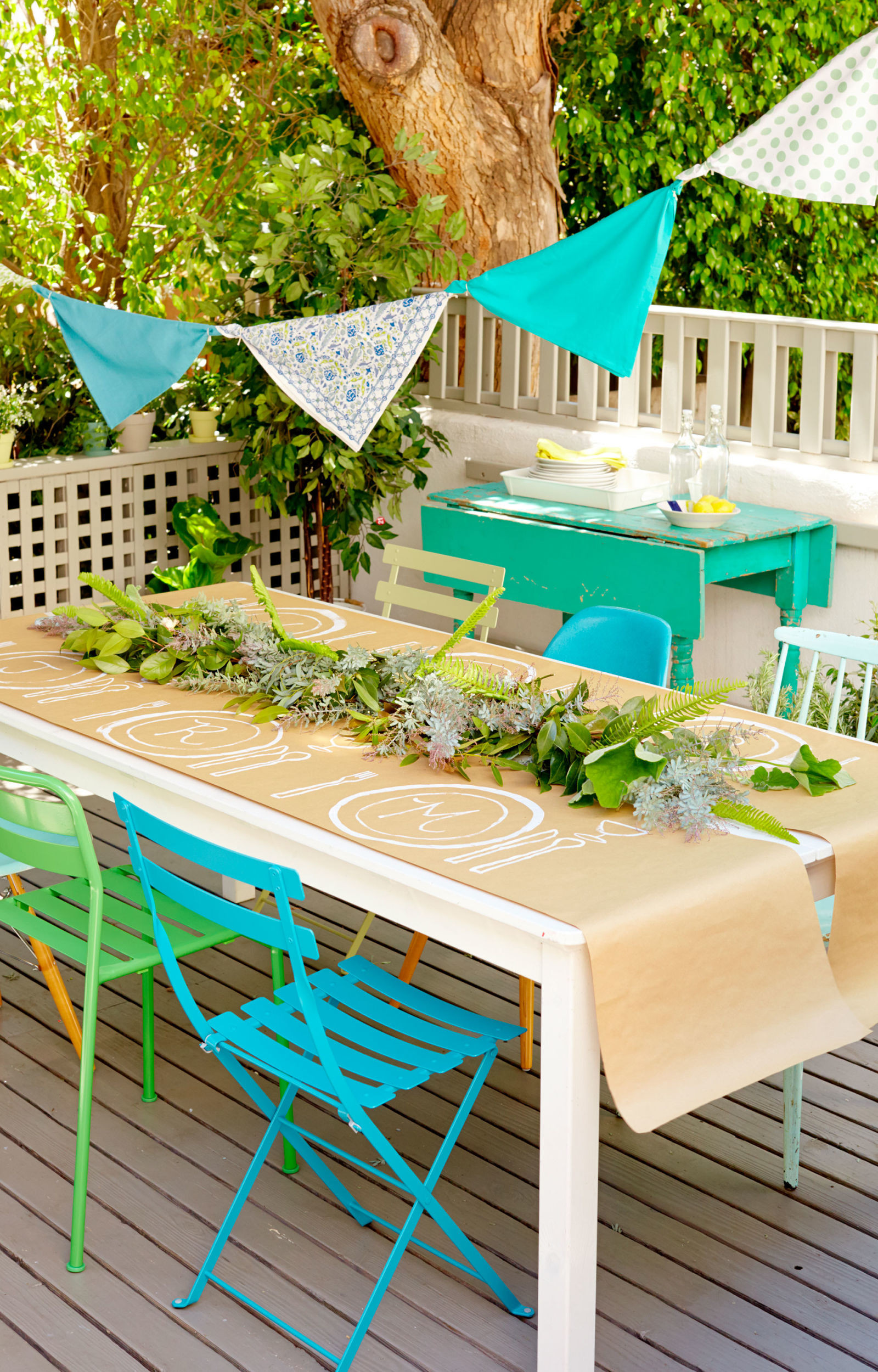 Backyard Party Decorating Ideas
 Backyard Party Ideas And Decor Summer Entertaining Ideas