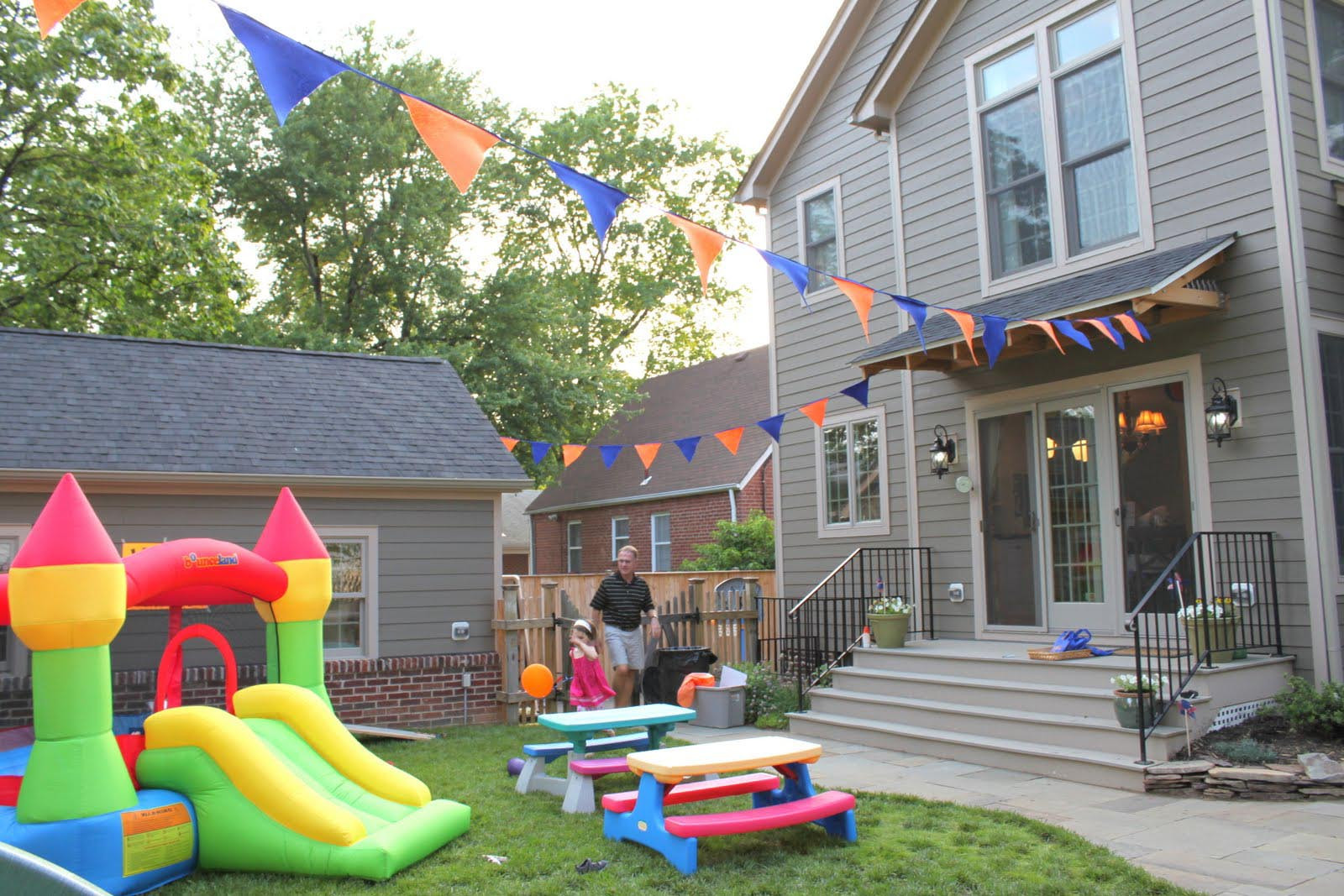 Backyard Party Ideas For Toddlers
 Outdoor Birthday Party Ideas For Toddlers