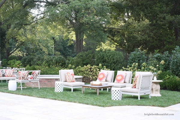 Backyard Party Seating Ideas
 Outdoor Party Ideas End of Summer Bash