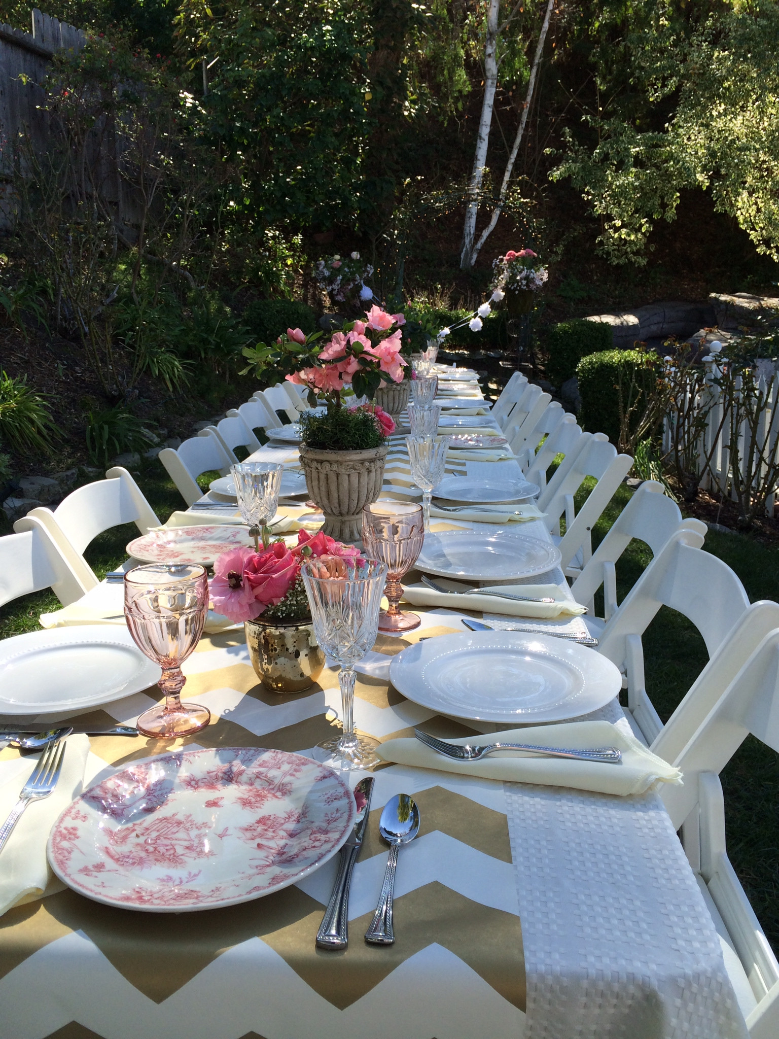 Backyard Tea Party Decorating Ideas
 Tea Anyone Great Tea Party Ideas for All Occasions
