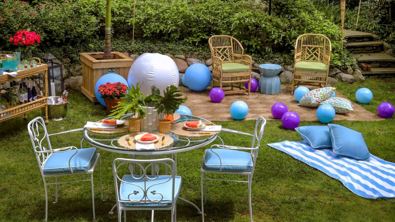Backyard Theme Party Ideas
 Beach themed party tips ideas from interior designers