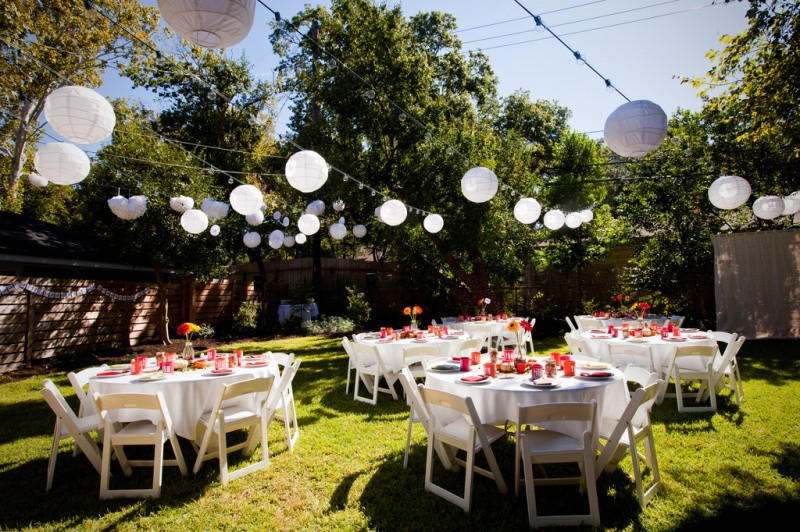 Backyard Wedding Party Ideas
 6 Alternative Wedding Venue Ideas For The Modern Bride