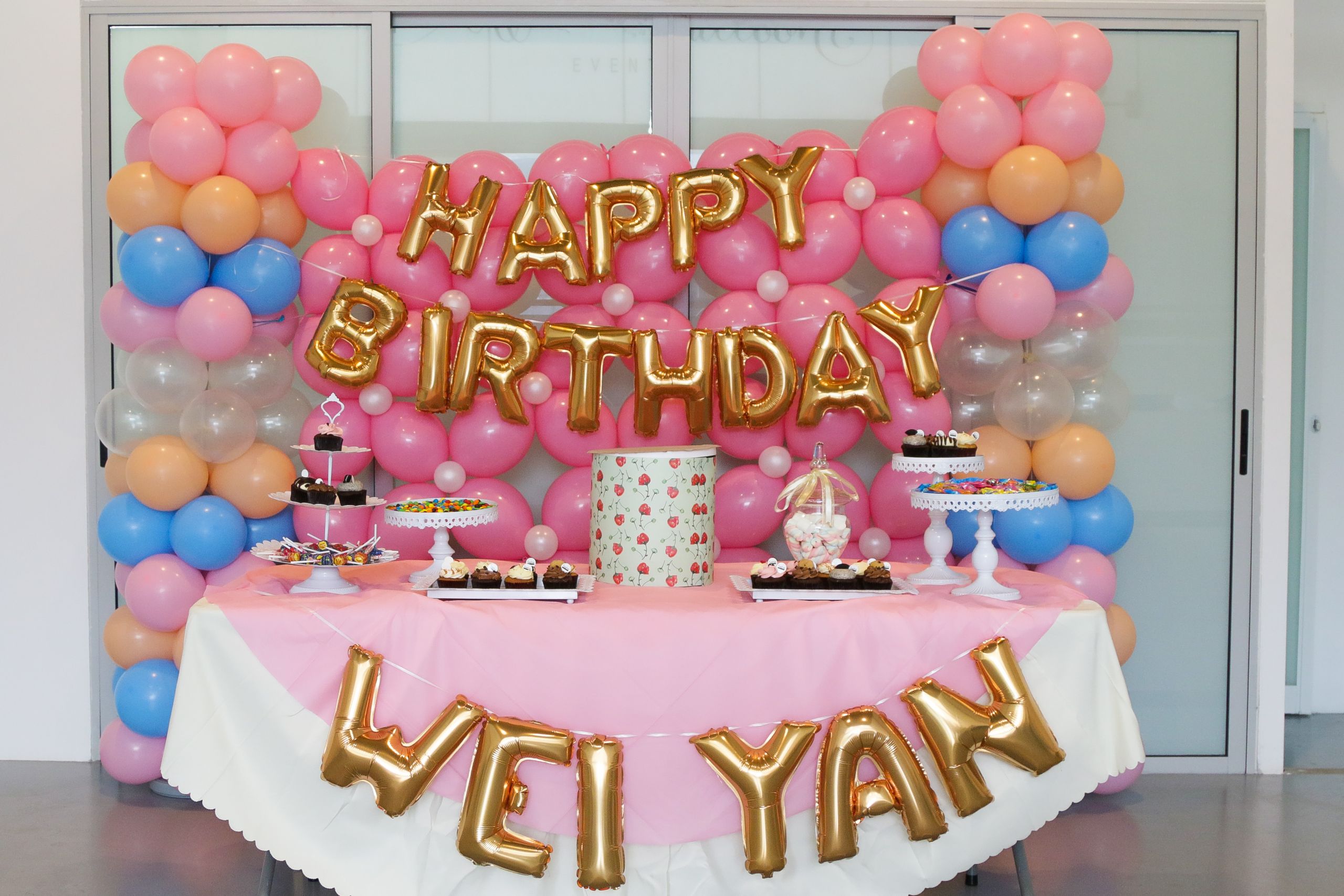 Balloons Decoration For Birthday Party
 21st Birthday Party – Little Red Balloon Singapore