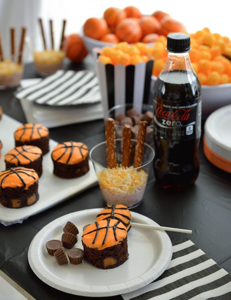 Basketball Party Food Ideas
 Basketball Party Ideas WonkyWonderful