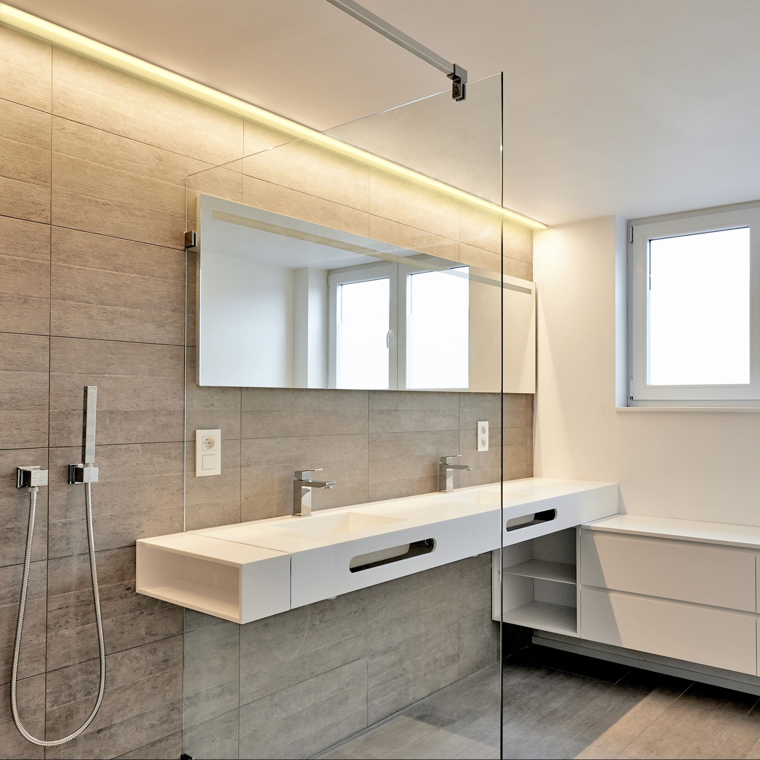Bathroom Strip Light
 Warm white LED strip – 5m – 4 key remote – Dymond Website