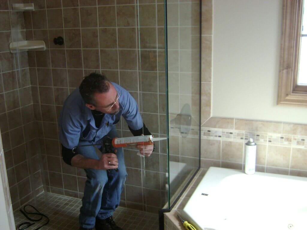 Bathroom Tile Contractors
 Hiring a professional bathroom contractor Miami Tile