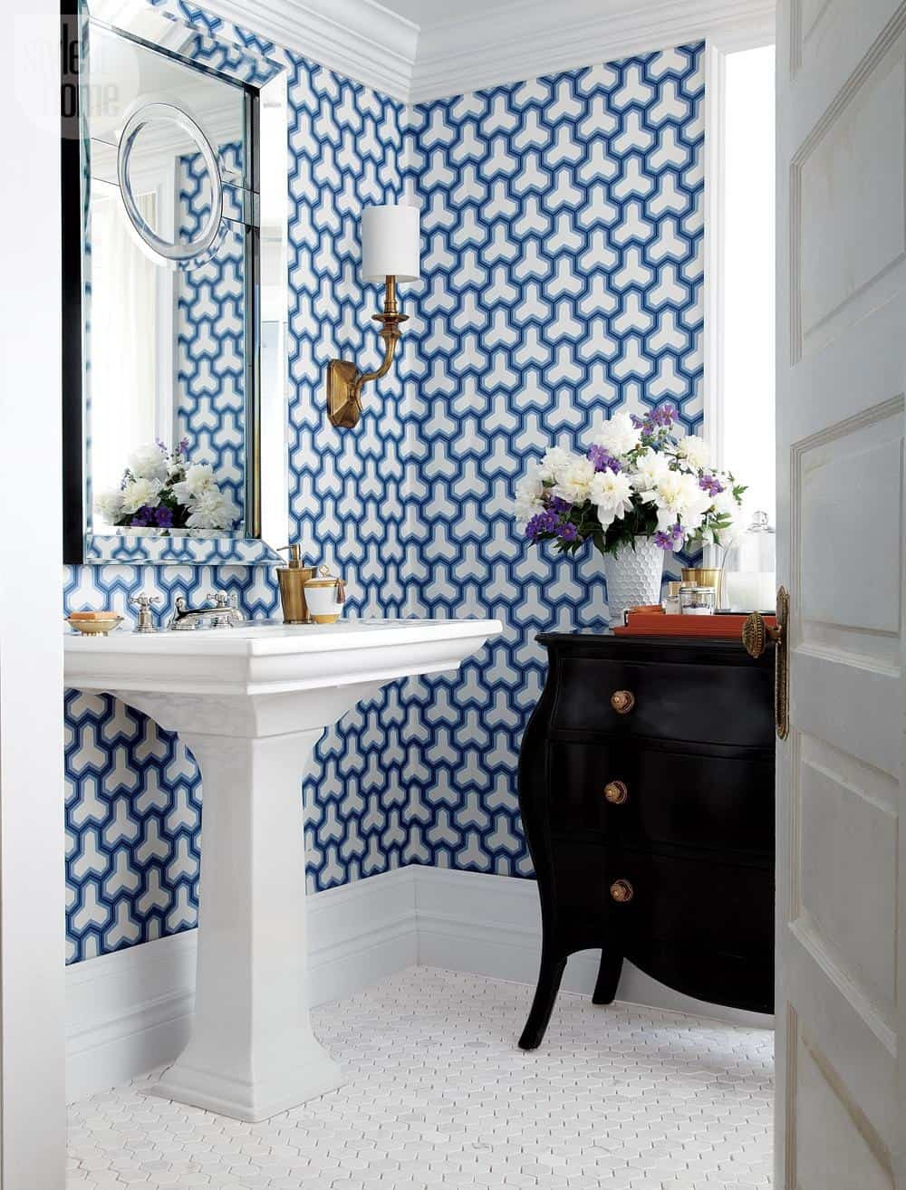 Bathroom Tile Wallpaper
 10 Modern Small Bathroom Ideas for Dramatic Design or