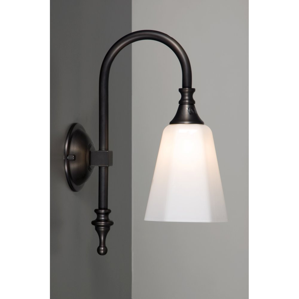 Bathroom Wall Lamp
 Bathroom Wall Light Aged Brass for Traditional Bathrooms IP44