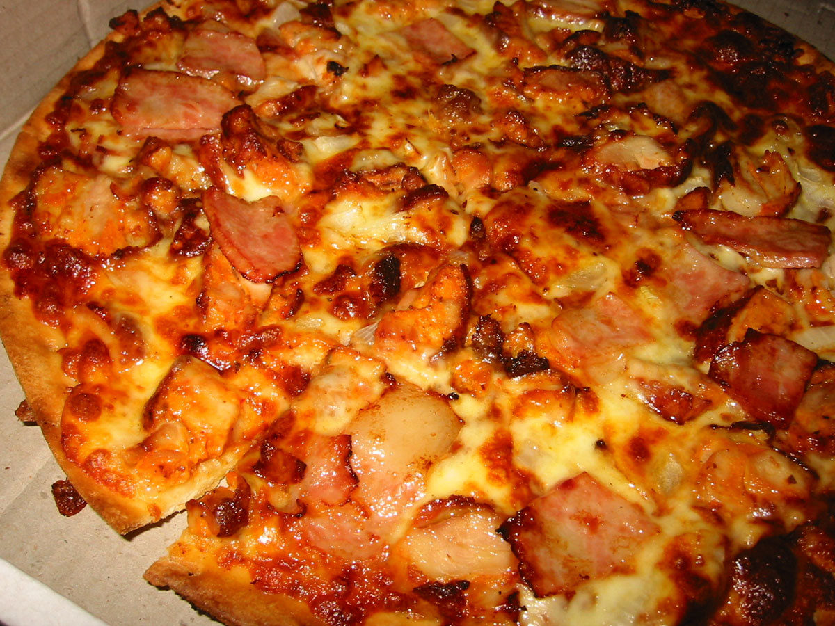Bbq Chicken Pizza Dominos
 BBQ Chicken and Bacon pizza from Dominos a photo on