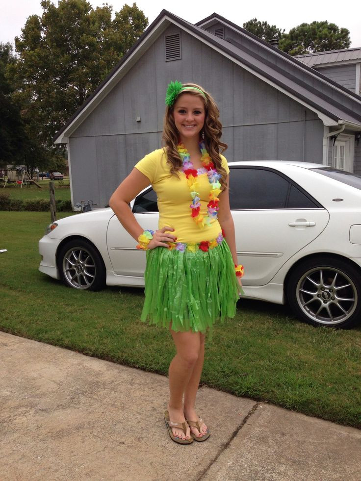 Beach Party Dress Up Ideas
 Day 2 HHS Home ing week Hawaiian Day