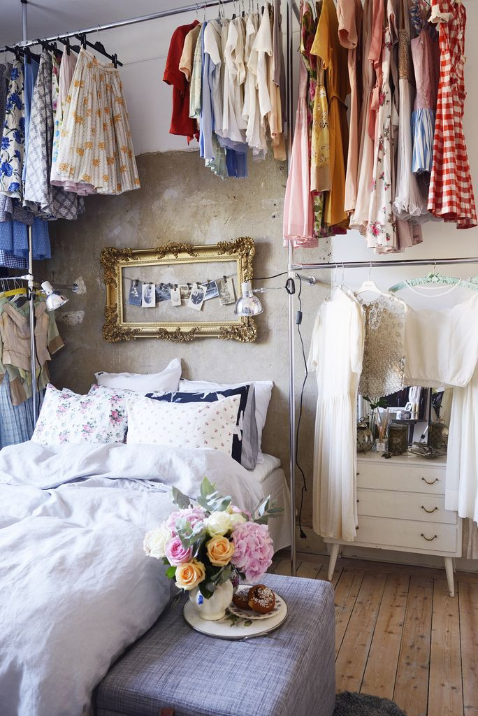 Bedroom Clothes Storage
 15 Clever Closet Ideas for Small Space Pretty Designs