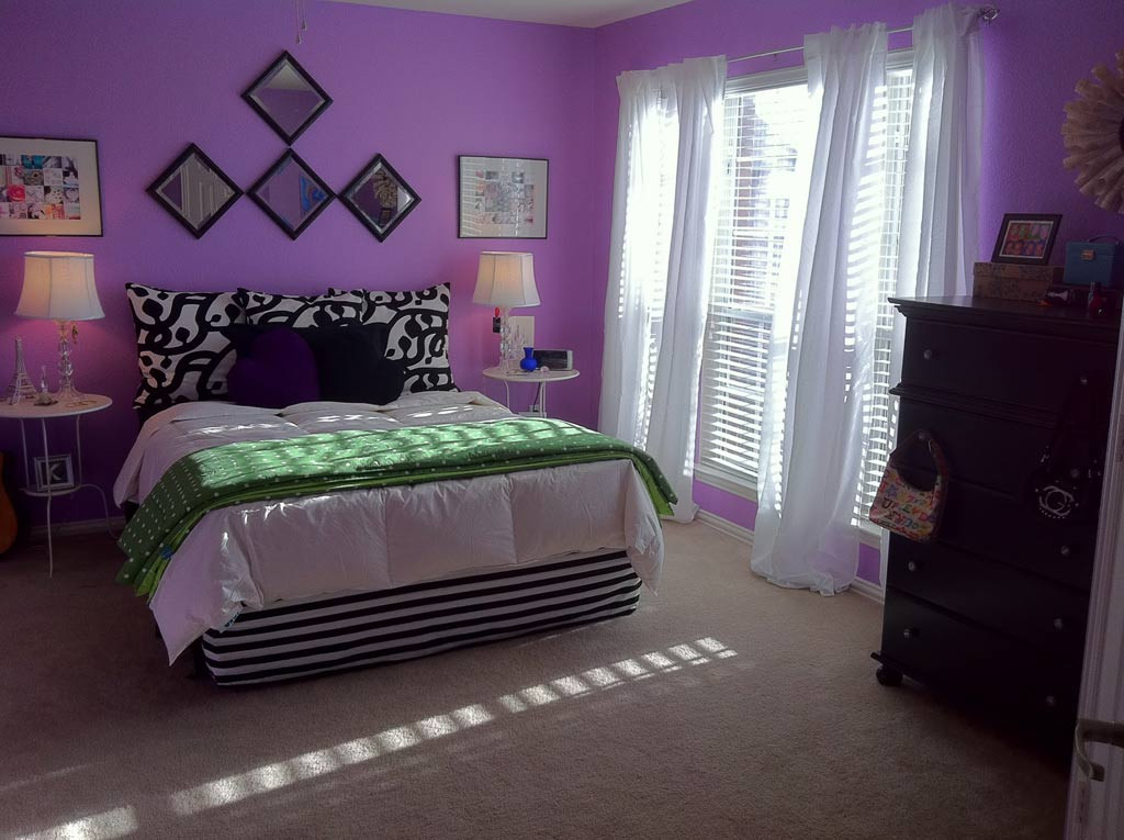 Bedroom Purple Paint Ideas
 DIY Fabric Bedroom Decor With Purple Wall Paint 2957