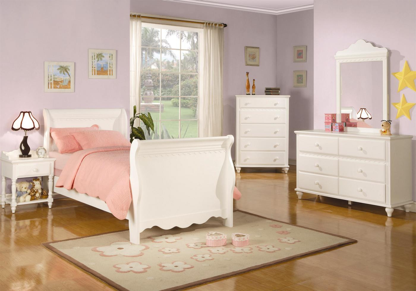 Bedroom Sets For Girls
 Pepper White Traditional Girls Sleigh Bedroom Set