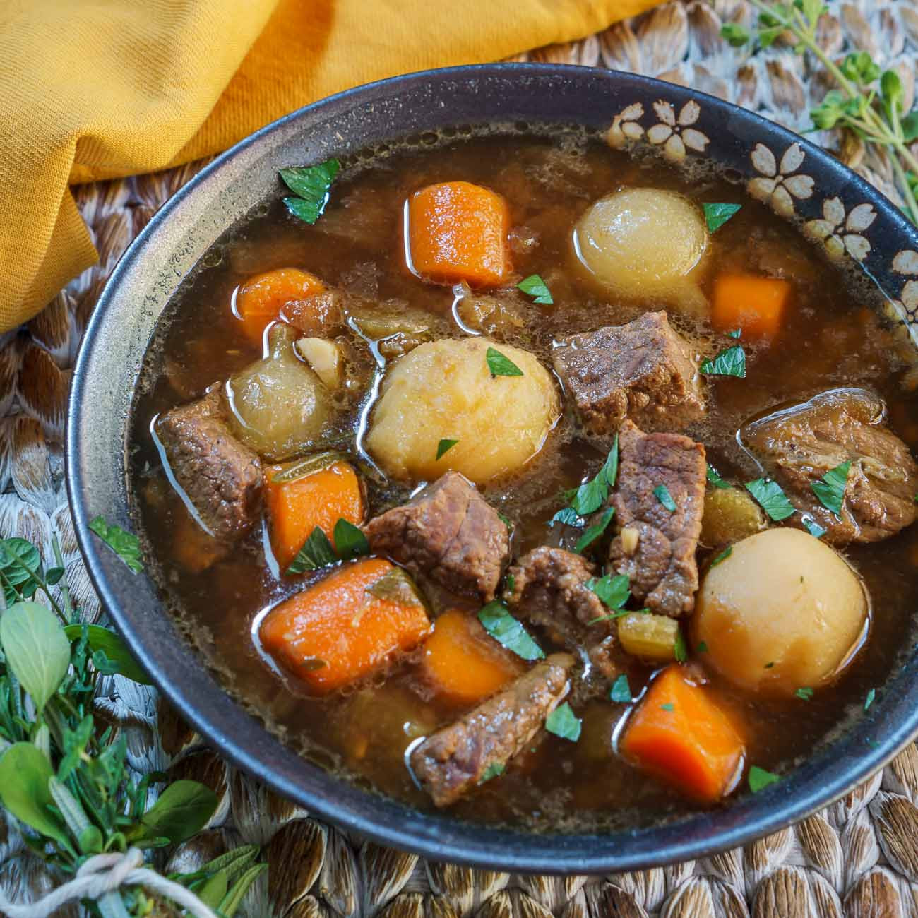 Beef Broth Vegetable Soup
 Easy Ve able Beef Soup Recipe