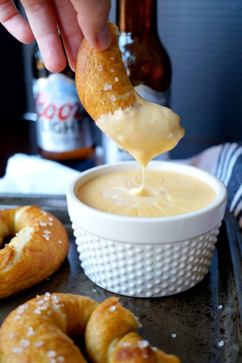 Best Beer Cheese Dip For Pretzels
 Baked Soft Pretzels and Beer Cheese – Honest Cooking