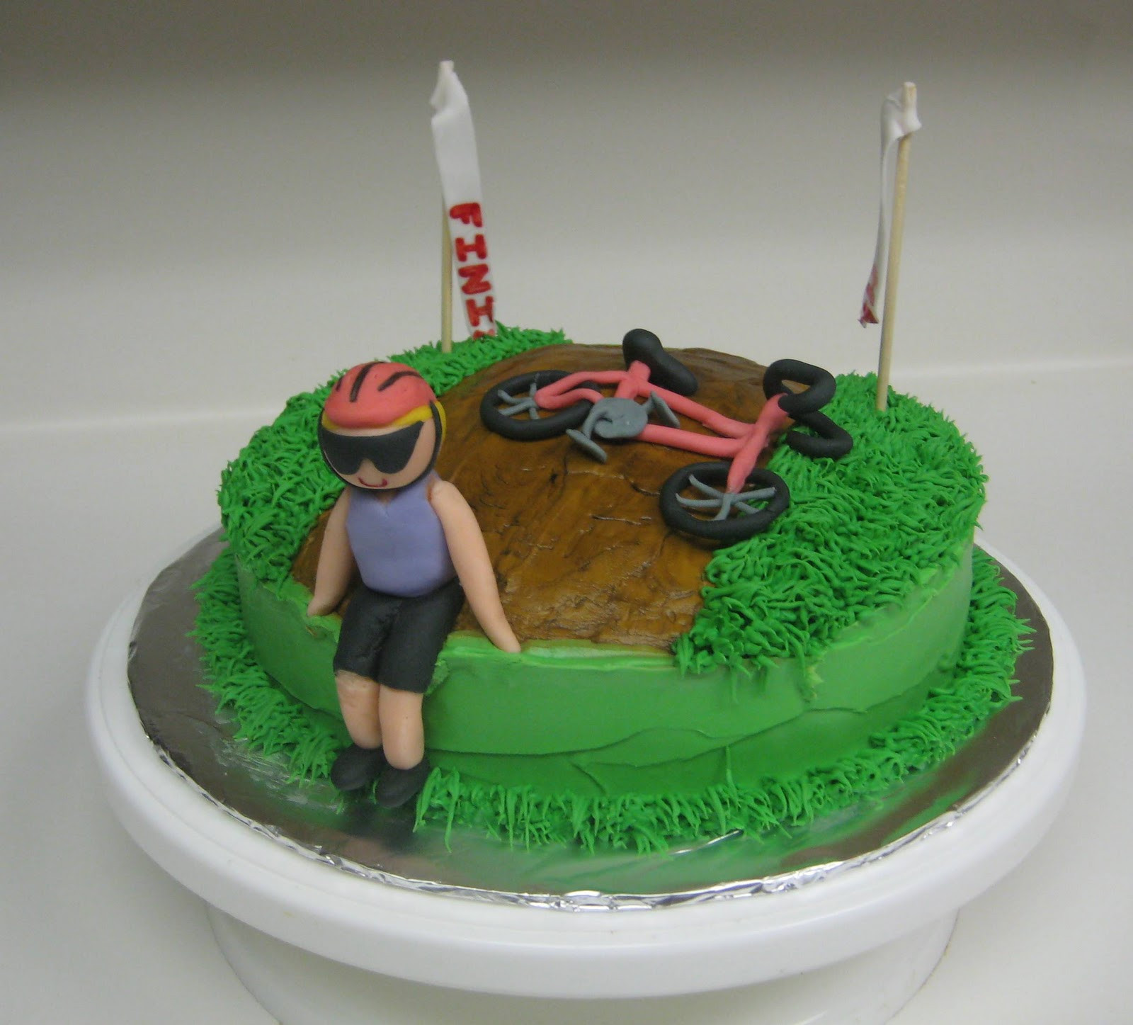 Bicycle Birthday Cake
 PHOTOGALLERY Bicycle Themed Cakes Are the Answer No