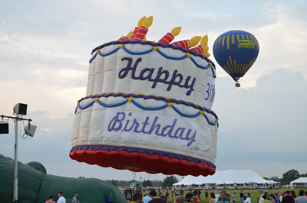 Biggest Birthday Cake
 st Birthday Cakes