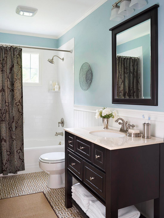 Blue And White Bathroom Decor
 Blue Bathroom Design Ideas