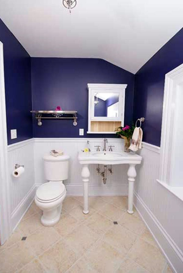 Blue And White Bathroom Decor
 Blue & White Bathroom Decorations