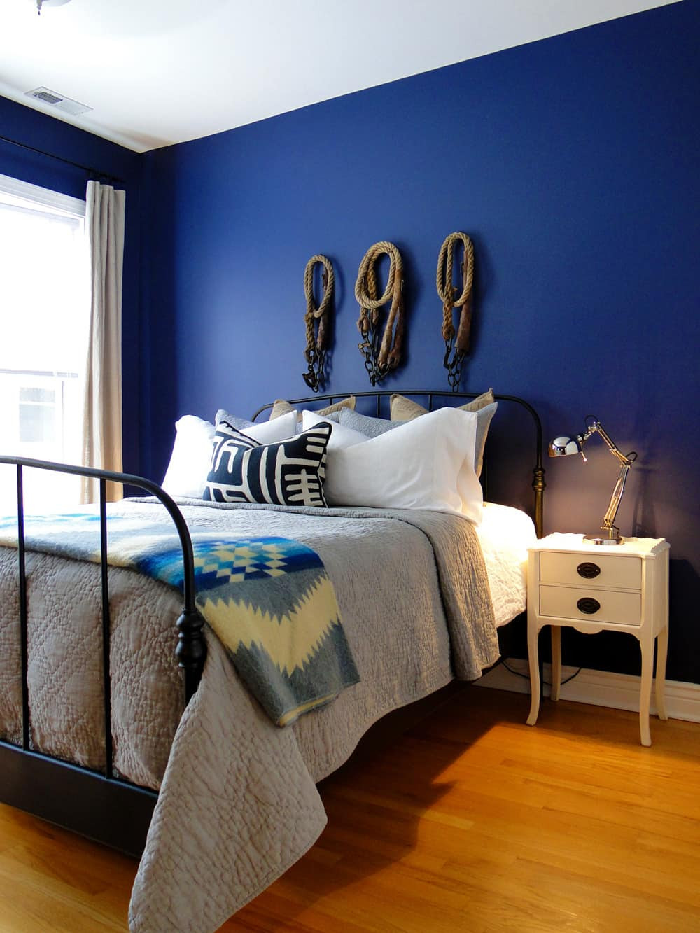 Blue Bedroom Paint Color
 20 Bold & Beautiful Blue Wall Paint Colors