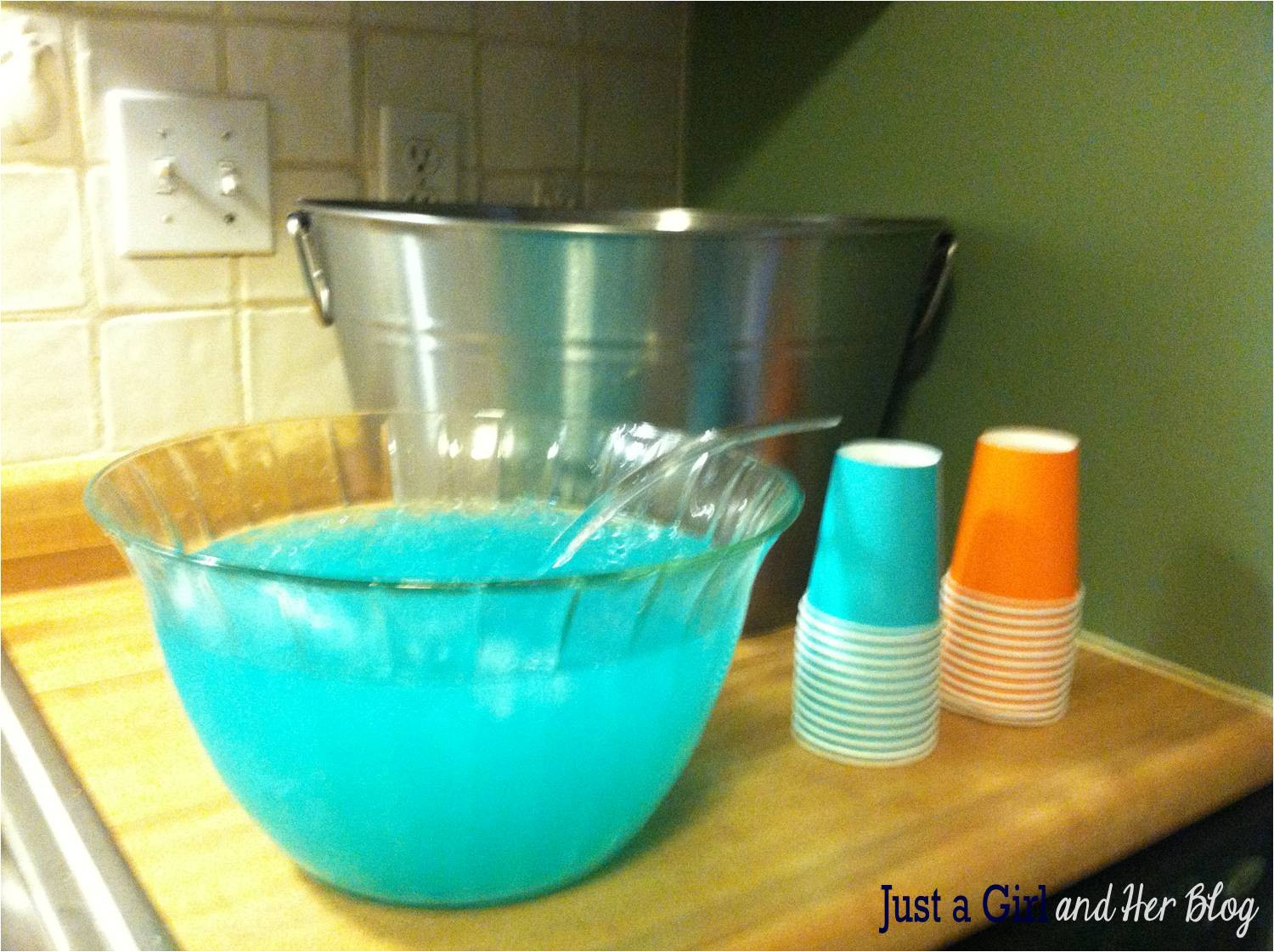 Blue Hawaiian Punch Recipes For Baby Showers
 Baby Blue Punch