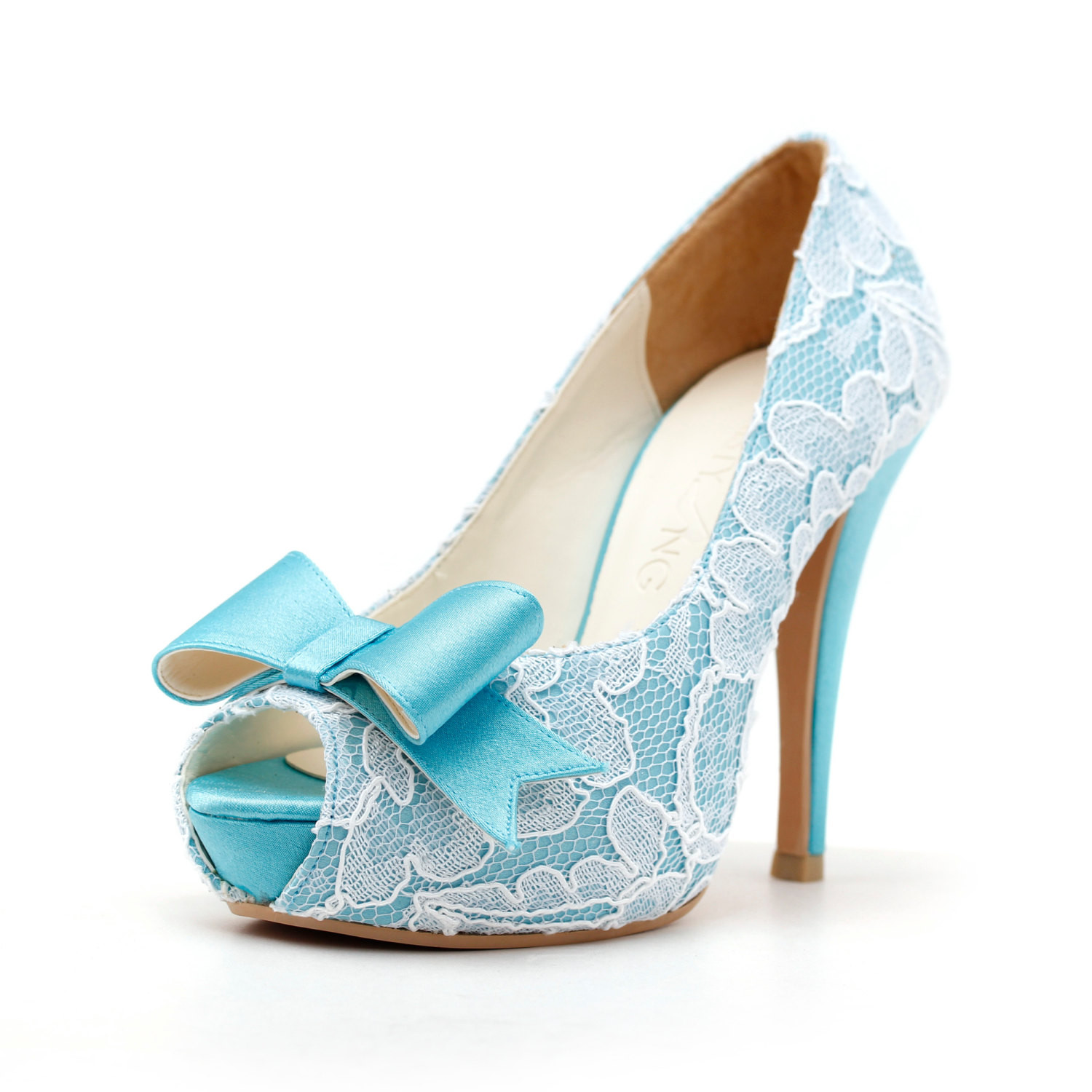 Blue Shoes Wedding
 Wedding Shoes For The Modern Day Bride